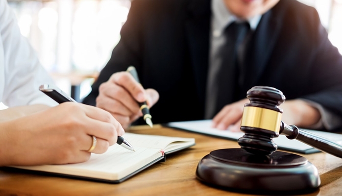 Vente sur adjudication et avis d'expulsion Vente sur adjudication et avis d'expulsion